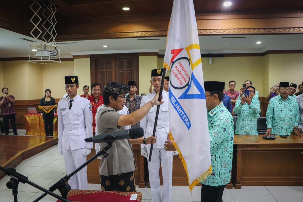 Sekda Adi Arnawa Kukuhkan Pengurus Persatuan Pensiunan Indonesia Kabupaten Badung